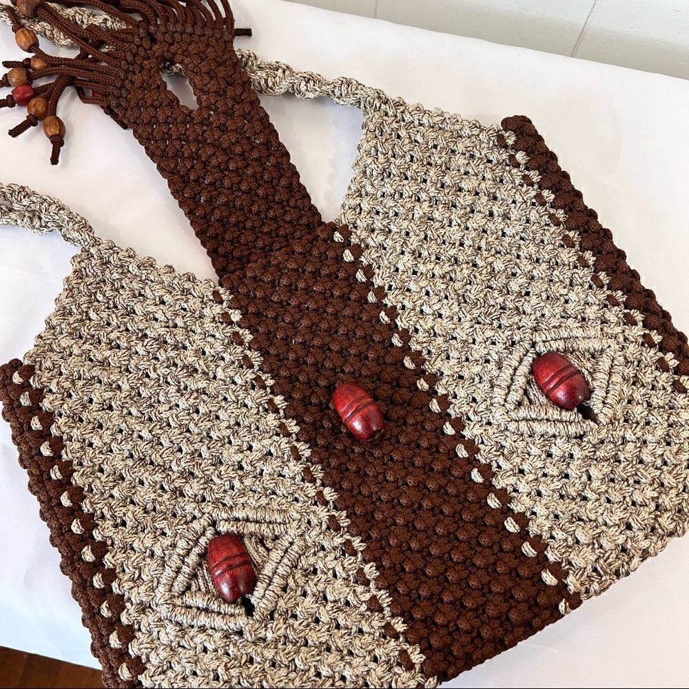 Vintage Handmade Boho Macrame Shoulder Bag Purse Wood Beads Tassels Brown Tan - Picture 5 of 7